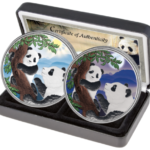 Sběratelská investiční mince 10 Yuan Panda Sada Noc a den kolorováno 30 g Ag 2021